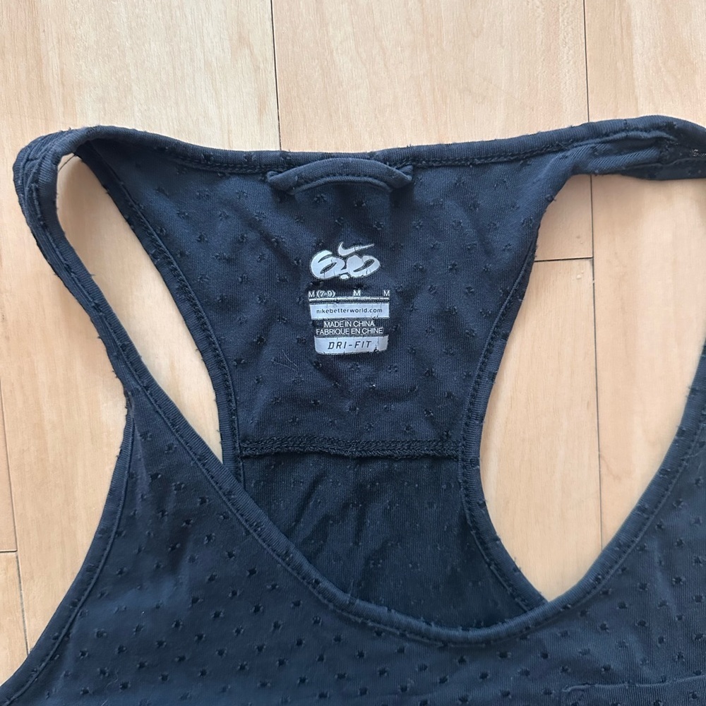Nike Tank Top - Picture 3 of 3